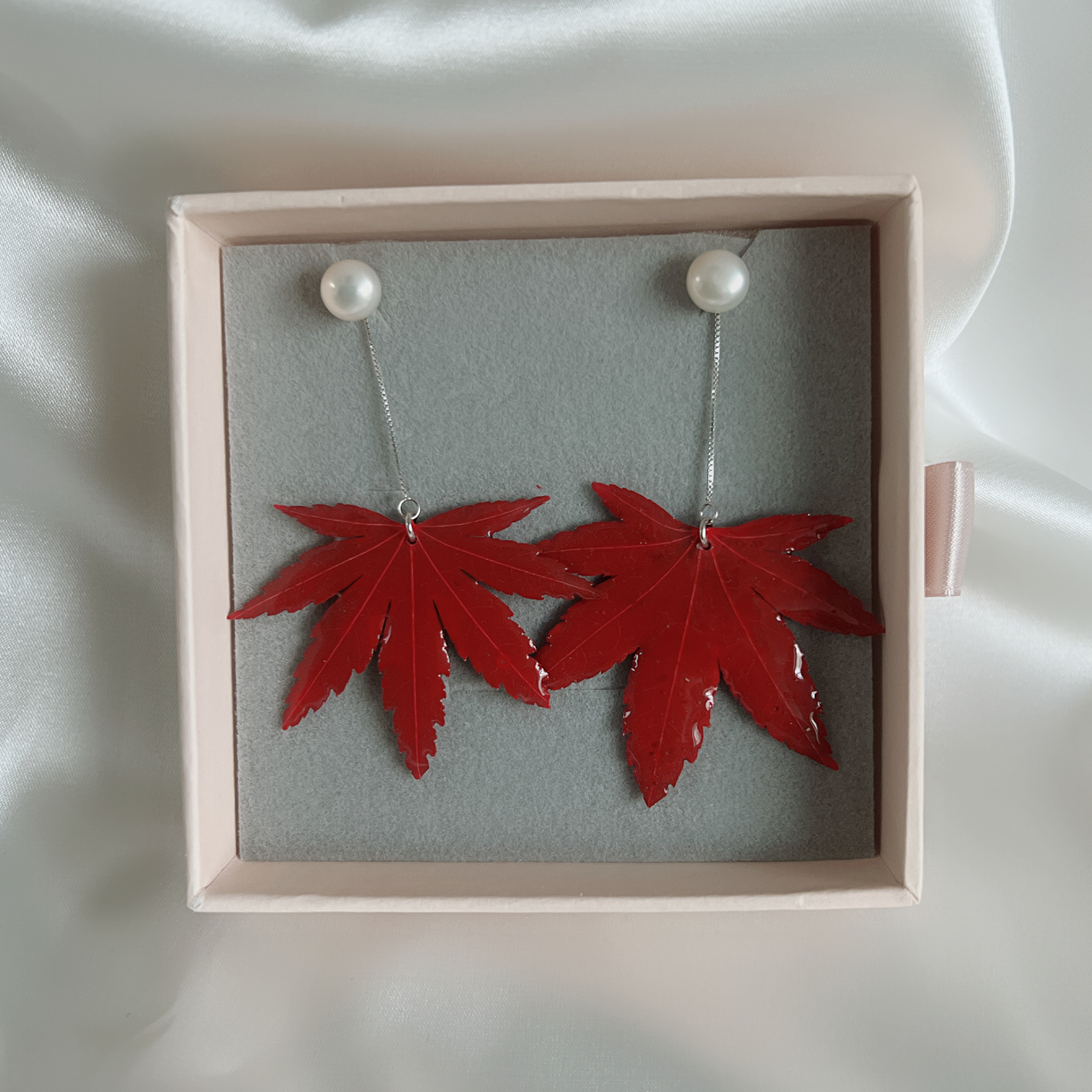 Maple Large Button Pearl 2 IN 1 Sterling Silver Drop Earrings| Real Dried maple leaves| Removable Chains