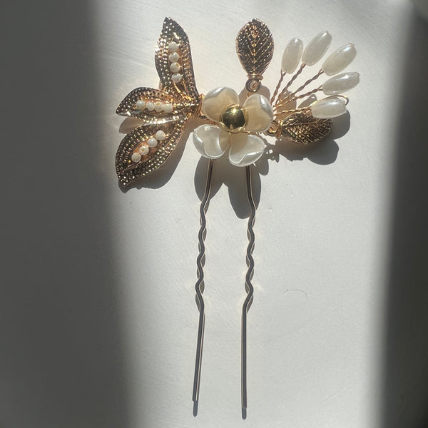 Nerine Bridal Hair pins| Handmade| Wedding Headpiece One Piece